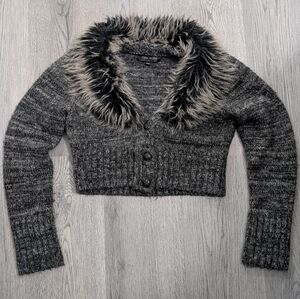 Vintage Y2K Faux Fur Collar Cropped Cardigan Sweater Gray Grunge Whimsygoth M